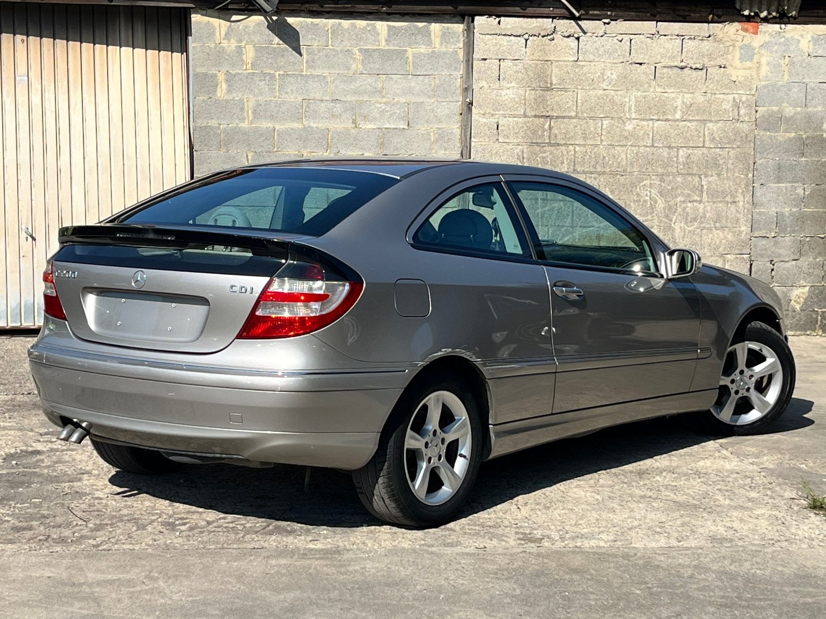 Mercedes c 200/Diesel/2006/205,381 km, 90 kW, Beige, Leder, Bedrijf