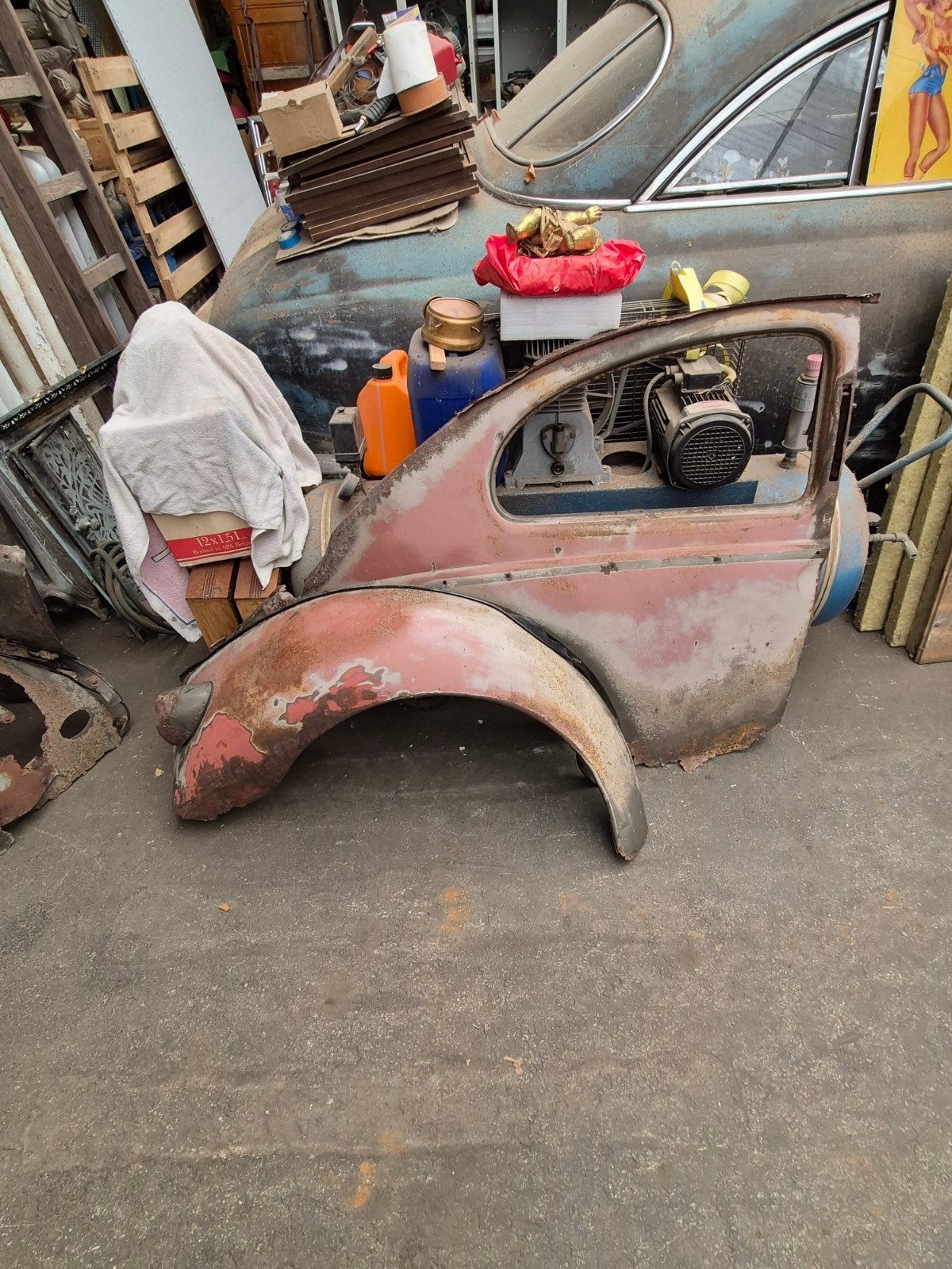 VW BEETLE COX BEETLE, Enlèvement, Avant