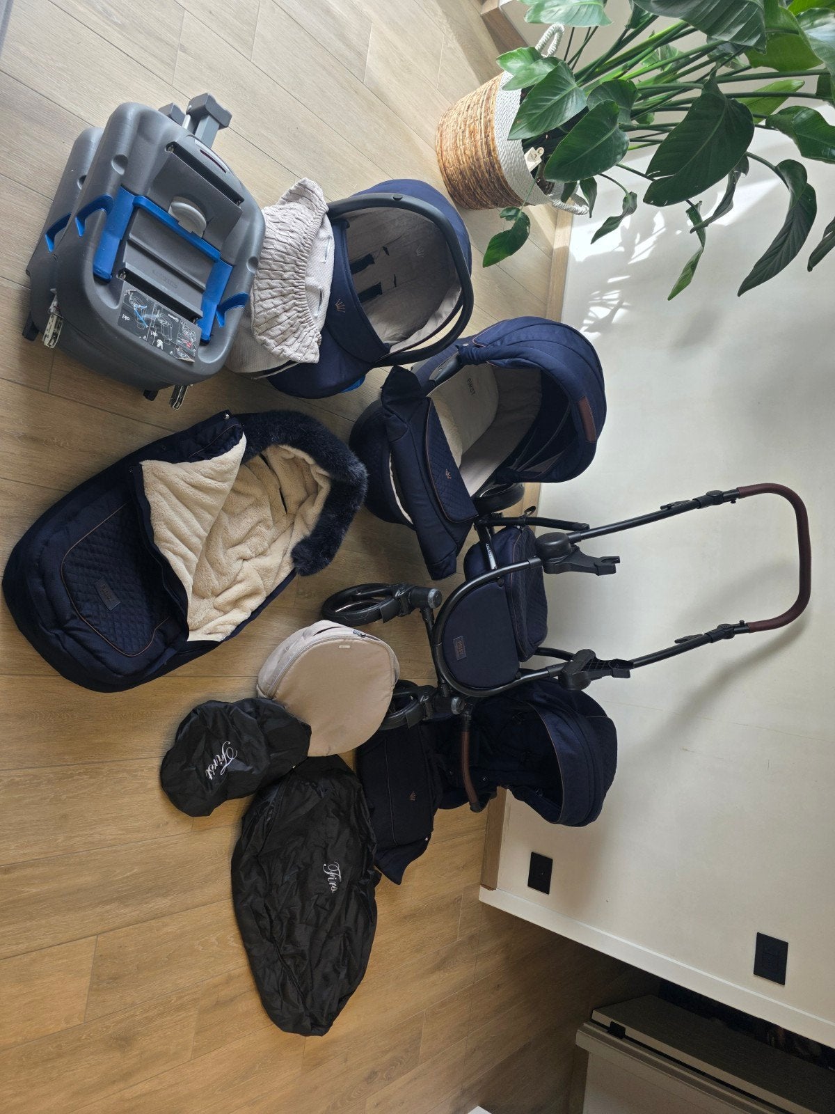 Atlanta first navy blue kinderwagen, Ophalen, Zo goed als nieuw, Overige merken, Regenhoes