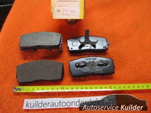 Remblokken voorzijde Daihatsu Applause I en II Charade III B, Neuf, Daihatsu, -, -