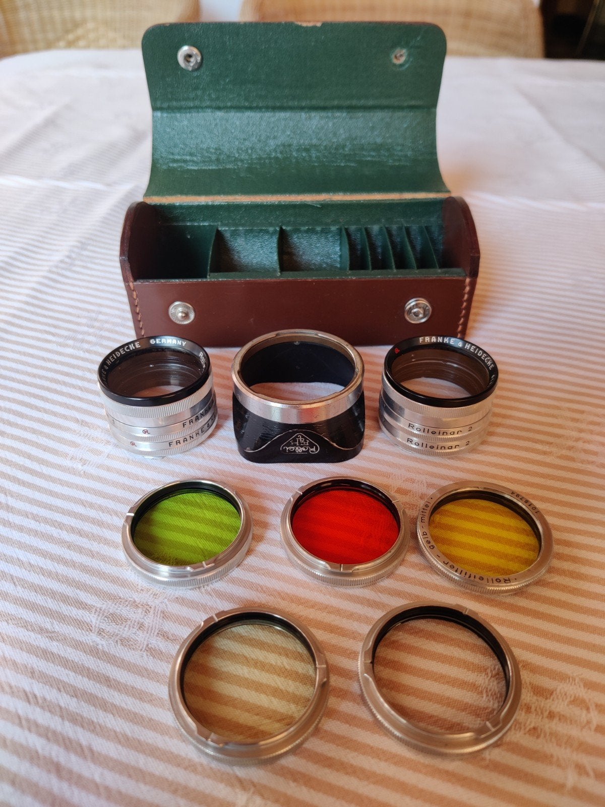 Étui en cuir pour ensemble de lentilles solaires Rolleiflex, Envoi, Comme neuf, Kit de filtres