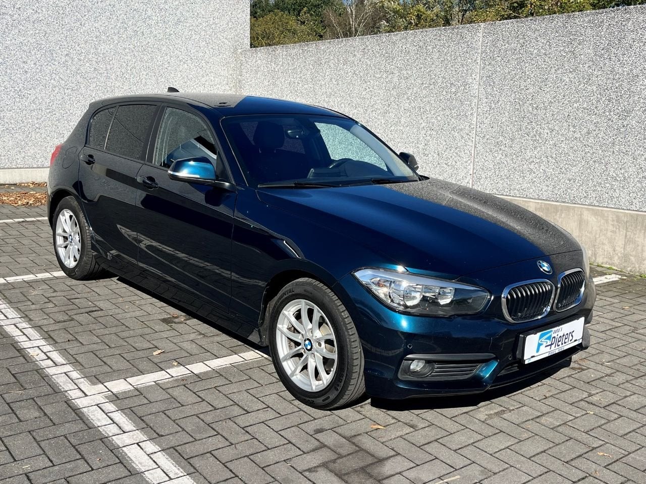 BMW 1 Serie 116 5-deurs 116 d Advantage (bj 2017, automaat), Auto's, Gebruikt, 5 deurs, Particulier, Onderhoudsboekje