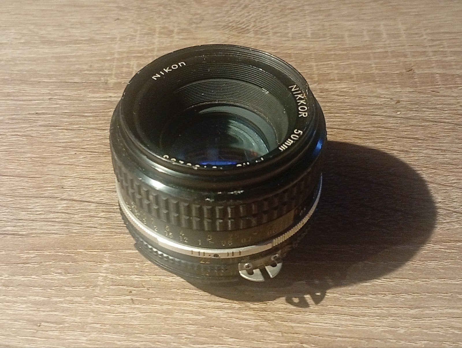 Optique Nikon Nikkor 50 mm ouvre à 1.8, Nikon