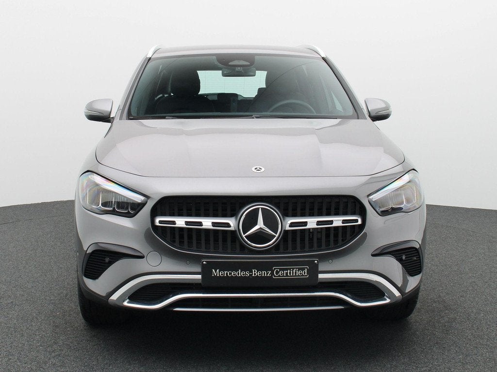 Mercedes-Benz GLA 250 e Business Line + TREKHAAK + LED + LED, Achat, 16 kWh, Noir, 152 g/km