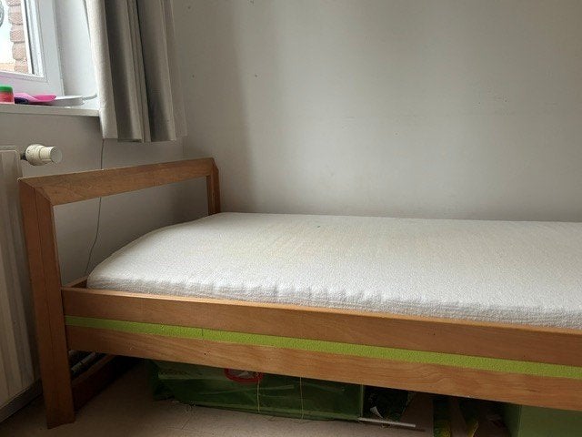 Bed + eenpersoons boxspring volwassene/tiener/kind, Ophalen, 90 cm, Eenpersoons, Zo goed als nieuw