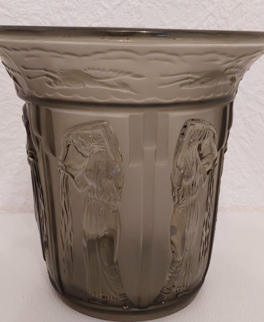 vase art déco, Enlèvement