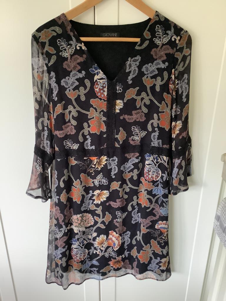 Kleedje Giovane, Kleding | Dames, Jurken, Maat 38/40 (M), Zwart, Ophalen of Verzenden, Zo goed als nieuw