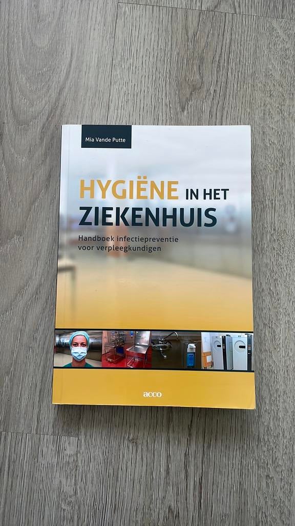 Boek: hygiene in het ziekenhuis, Ophalen, Zo goed als nieuw