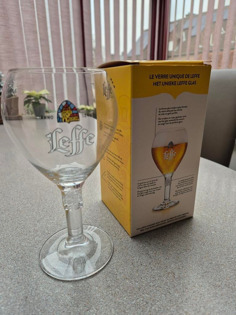 Uniek Leffe glas: collectors item, Verzamelen, Biermerken, Ophalen of Verzenden, Nieuw, Glas of Glazen, Leffe