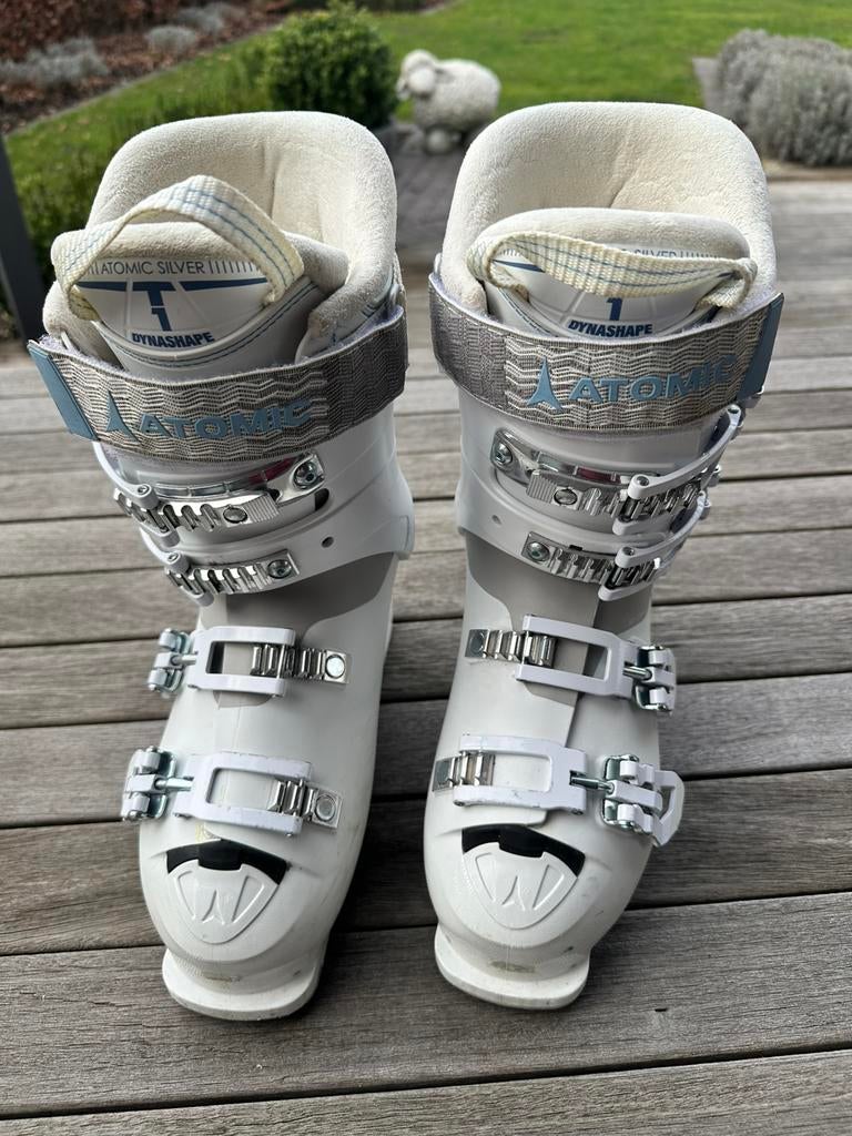 Skischoenen Dames Atomic wit, Sport en Fitness, Skiën en Langlaufen, Zo goed als nieuw, Schoenen, Ski, Atomic, Ophalen