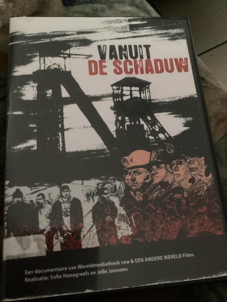 Vanuit De Schaduw  2009 - over de mijnen, Verzenden