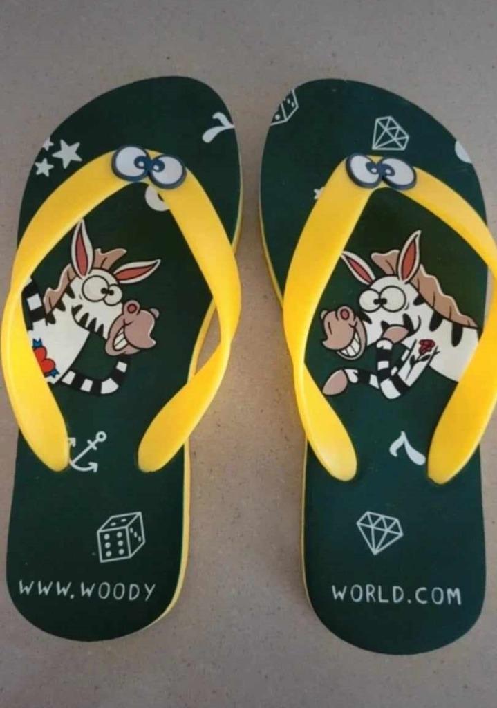 Woody teenslippers, maat 33/34, nieuw, Kinderen en Baby's, Jongen of Meisje, Schoenen, Nieuw, Ophalen of Verzenden