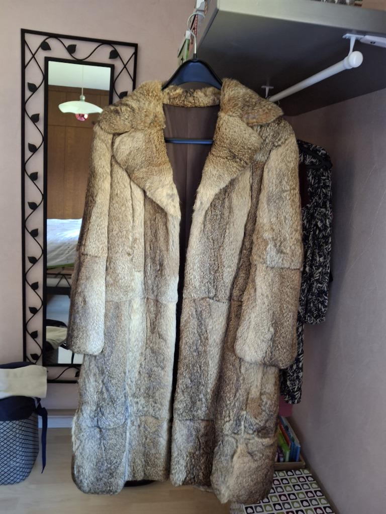 manteau fourrure, Enlèvement, Comme neuf, Taille 38/40 (M), Beige