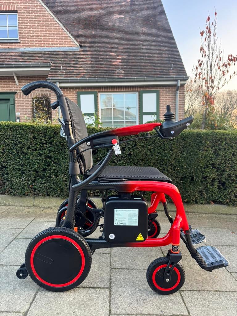 Lichtgewicht elektrische rolstoel slechts 11kg full carbon, Diversen, Rolstoelen, Ophalen of Verzenden, Inklapbaar, Nieuw, Elektrische rolstoel