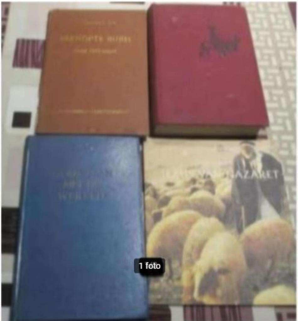 4 beaux livres anciens religieux - Bibles - Dieu - Jésus, Livres, Enlèvement ou Envoi, Comme neuf