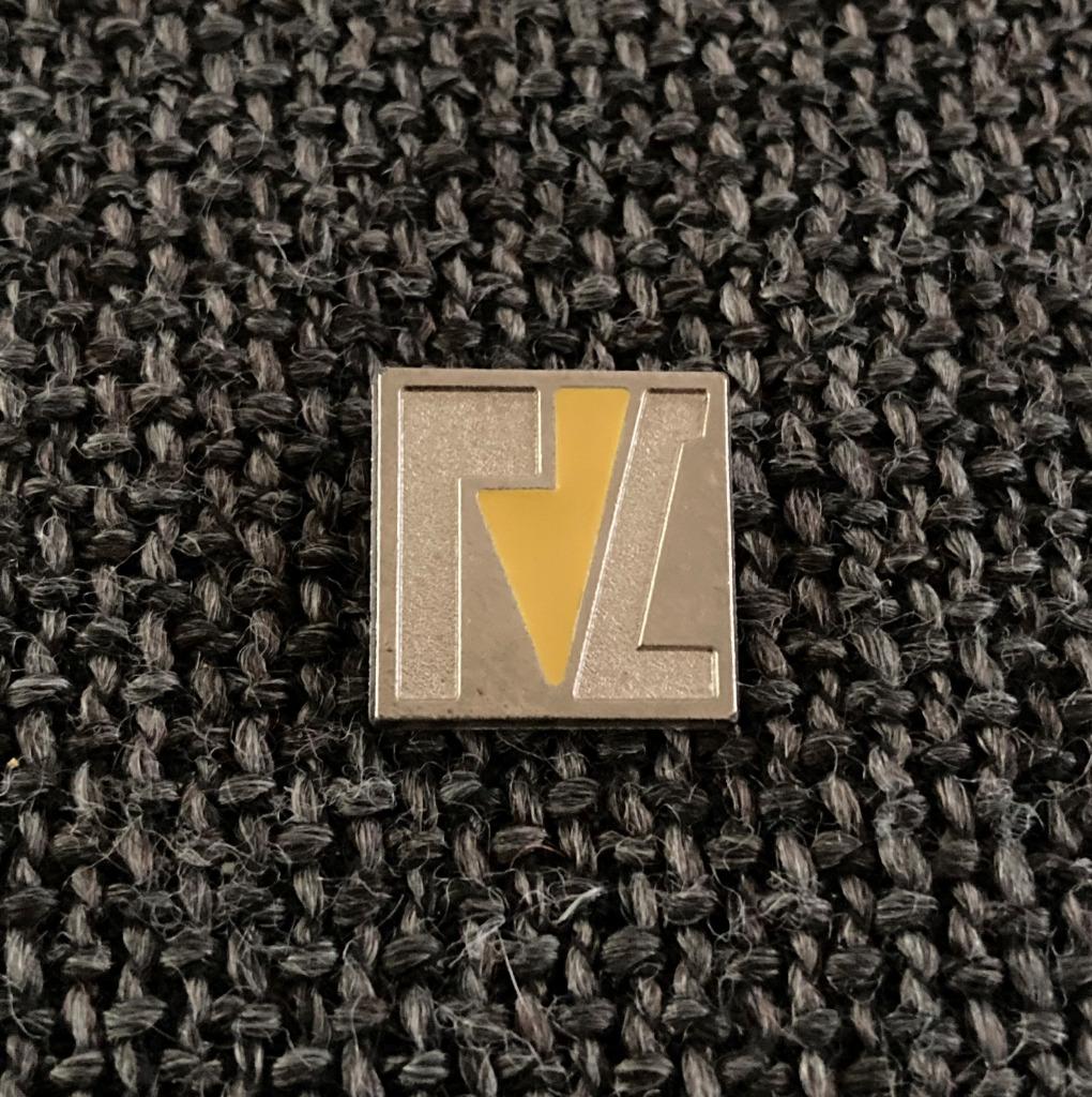 PIN - COLLEGE PAUL VAILLANT COUTURIER, Envoi, Utilisé, Autres sujets/thèmes, Insigne ou Pin's