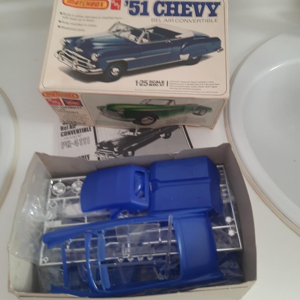 Kit AMT/MATCHBOX 1/25 : CHEVY 51 BEL AIR CABRIOLET *VINTAGE, Neuf, Autres marques, Voiture, Plus grand que 1:32