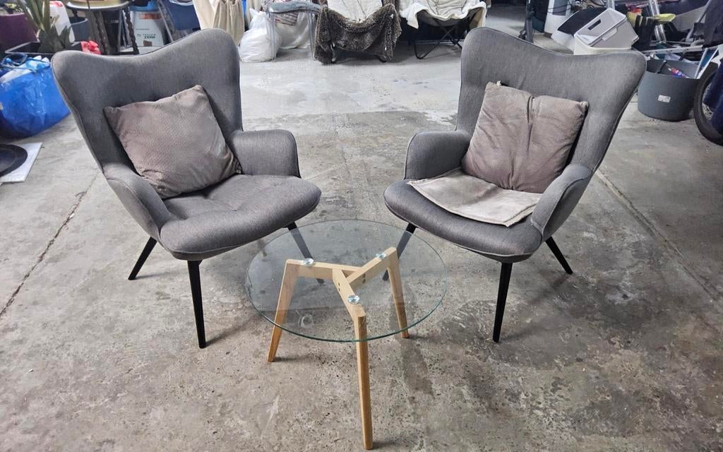 2 clubs KARE Design  + petite table en verre, Maison & Meubles, Enlèvement
