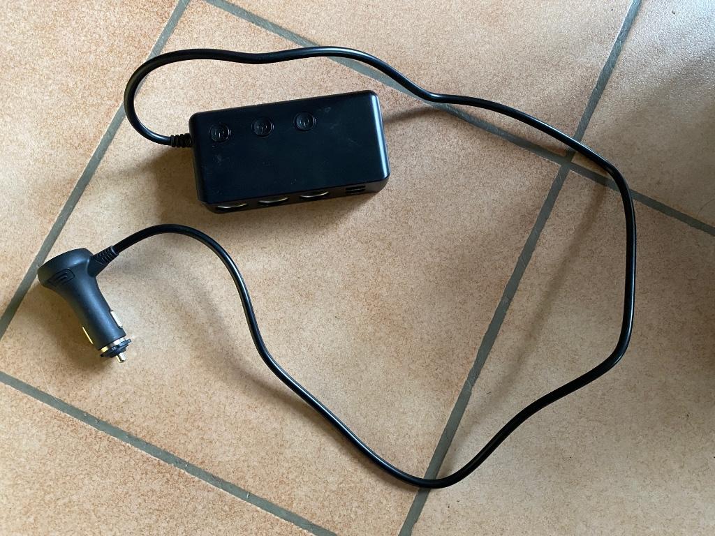 Qidoe multiprise allume-cigare 7 en 1 avec 3 prises et USB, Envoi, Utilisé