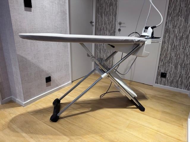 Planche repasser Laura Star, Elektronische apparatuur, Strijkijzers en Strijkplanken, Ophalen, Refurbished
