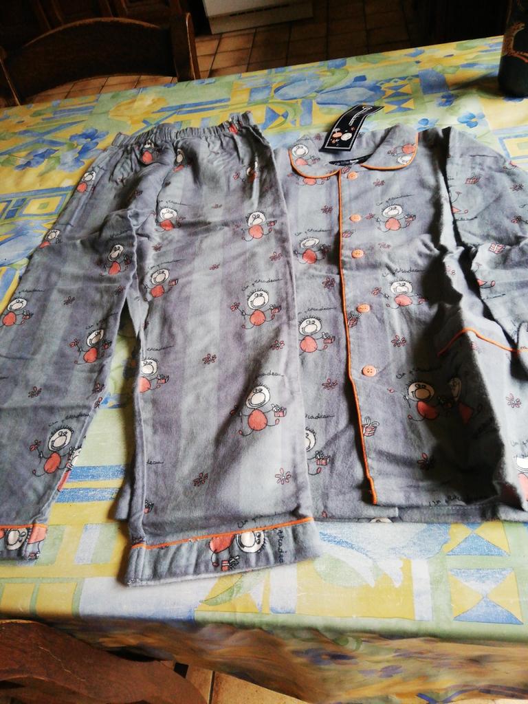 Pyjama enfant molleton Jusqu'au Lever du Jour 5 ans.Neuf., Enlèvement ou Envoi, Comme neuf