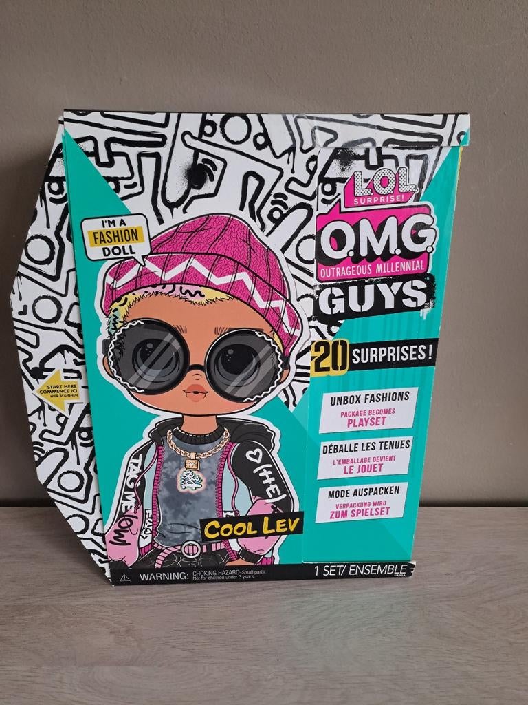 LOL Surprise OMG Guys Fashion Doll Cool Lev with 20 Surprise, Ophalen, Zo goed als nieuw