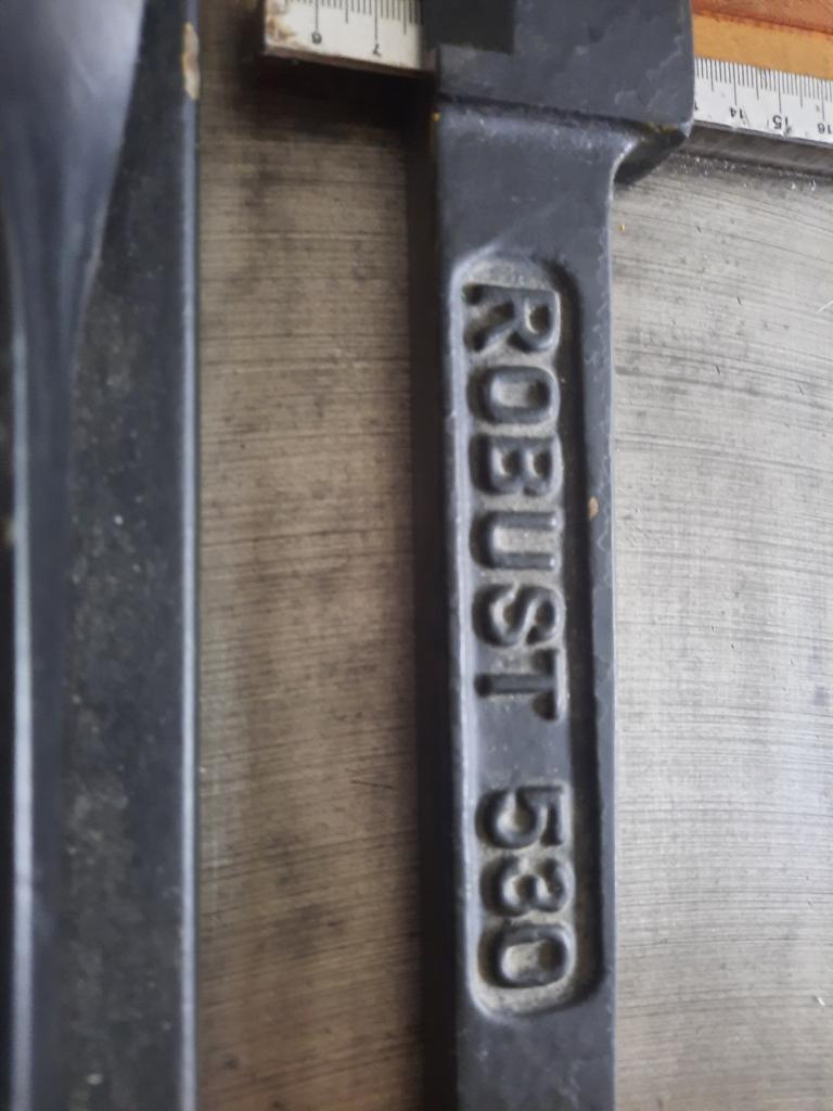 Karton snijden _ Kartonschaar, Ophalen, Gebruikt, Gereedschap of Accessoires
