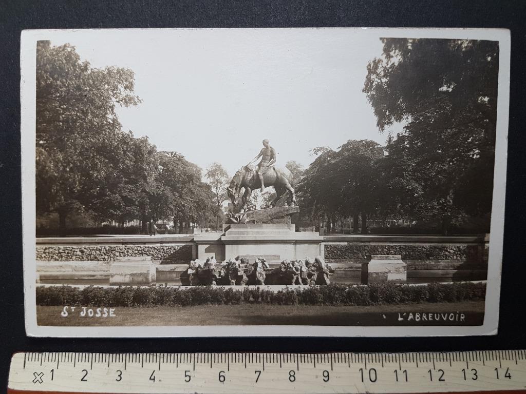 Carte photo Saint-Josse-ten-Noode L'Abreuvoir, Enlèvement ou Envoi, 1920 à 1940, Non affranchie, Bruxelles (Capitale)