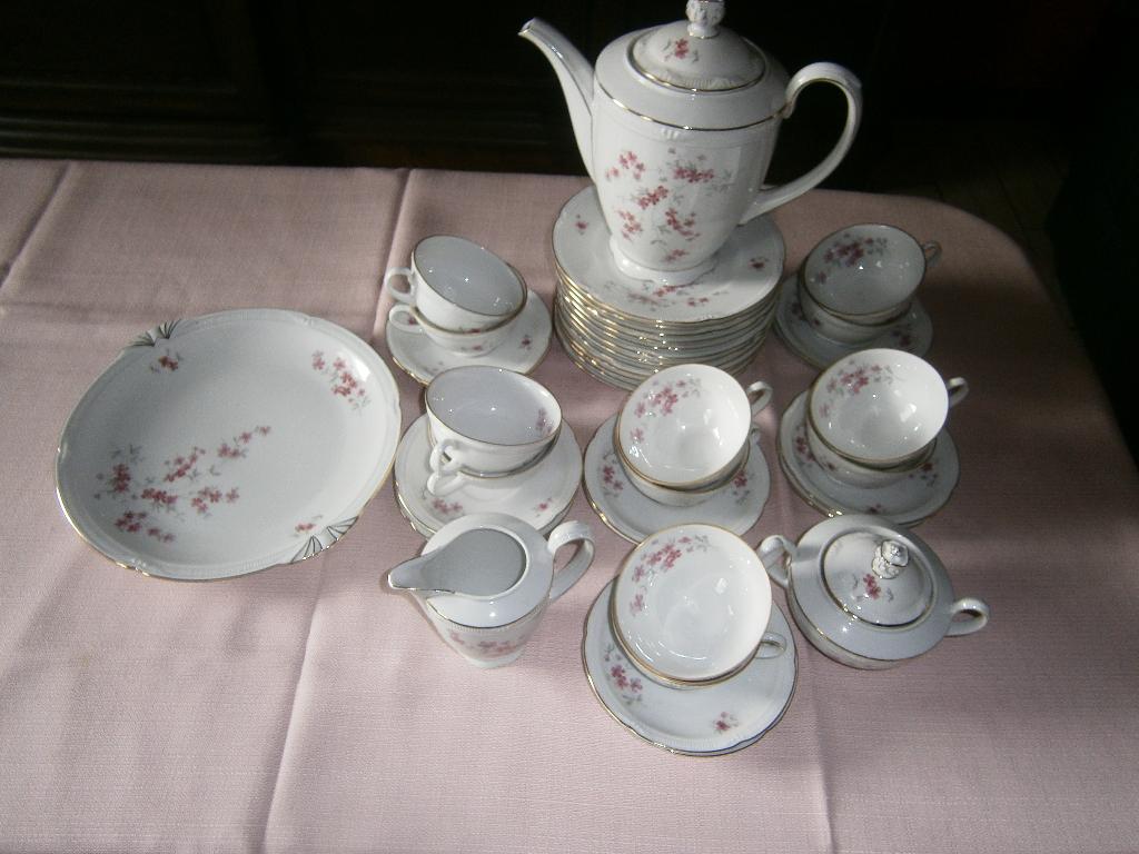 40-delige complete vintage porseleinen koffieset, Antiek en Kunst, Ophalen