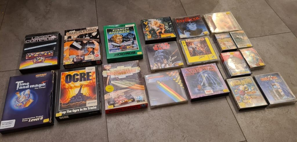 Lot de jeux Amiga, commodore, amstrad, Computers en Software, Vintage Computers, Ophalen