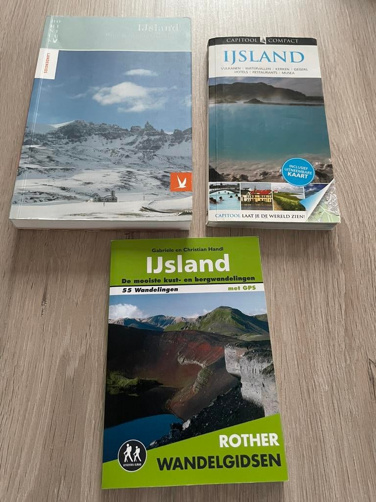 3 reisgidsen Ijsland in nieuw staat voor 20 euro tesamen, Ophalen, Zo goed als nieuw