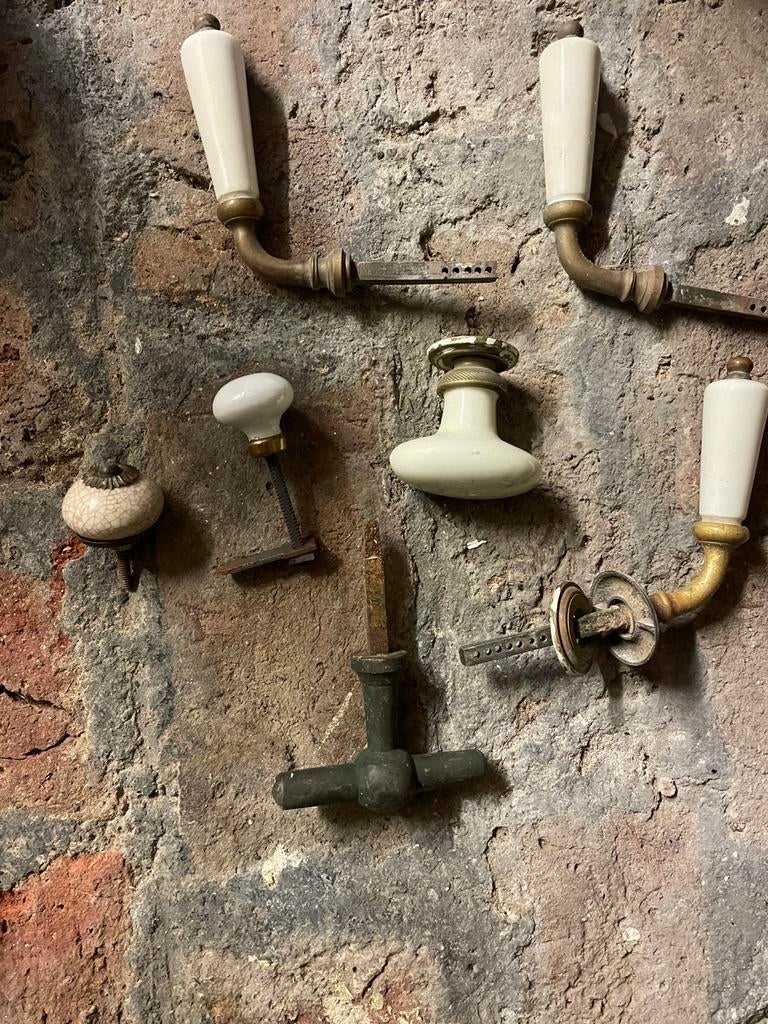 Lot d’anciennes poignées  (porte, meuble), Enlèvement