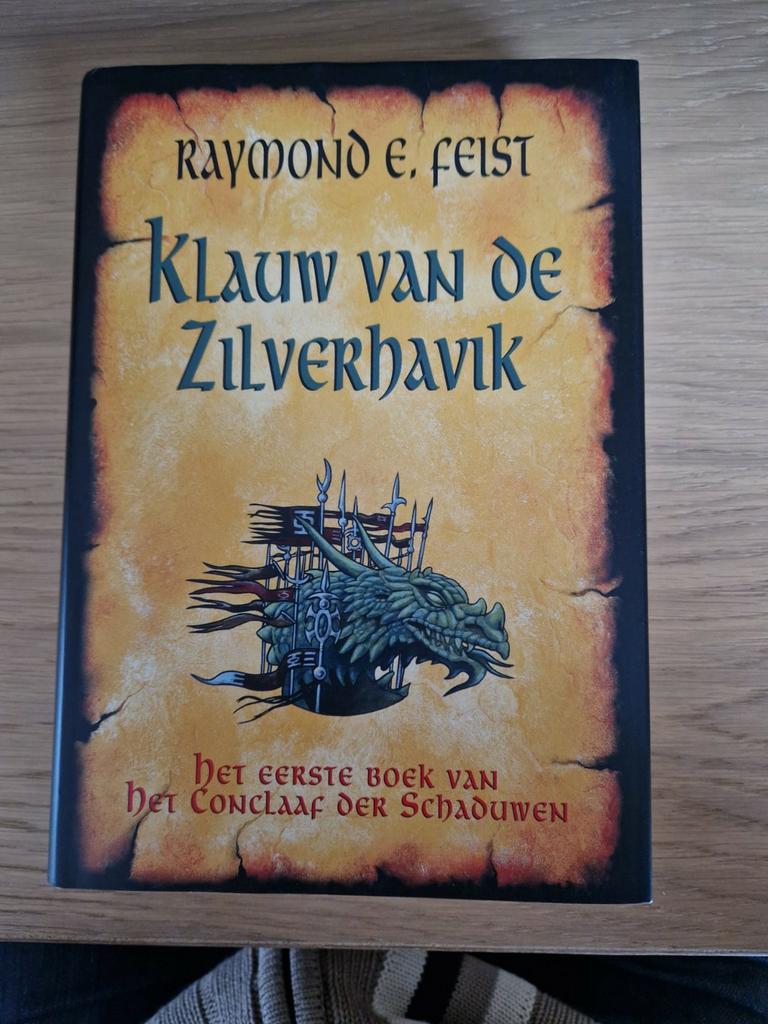 Raymond E. Feist - 1 Klauw van de zilverhavik, Boeken, Ophalen, Nieuw, Raymond E. Feist