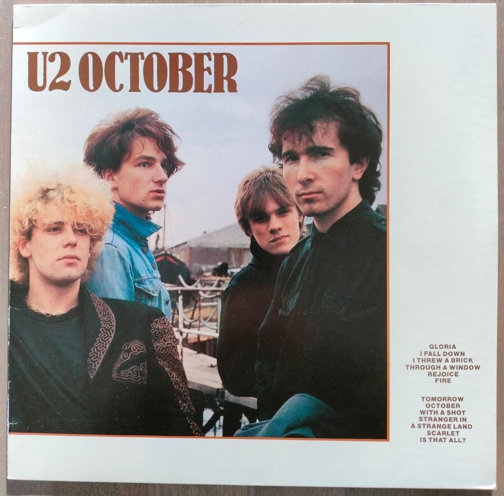 U2 – October, Ophalen