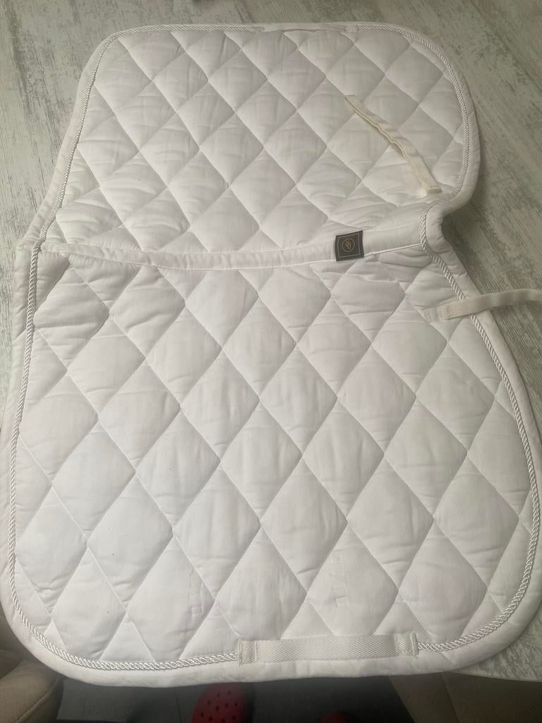 Tapis de selle, Enlèvement, Utilisé