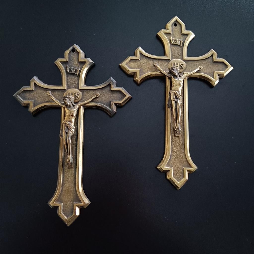 Crucifix J.M.P.O. Belgium., Antiquités & Art, Antiquités | Objets religieux, Enlèvement ou Envoi