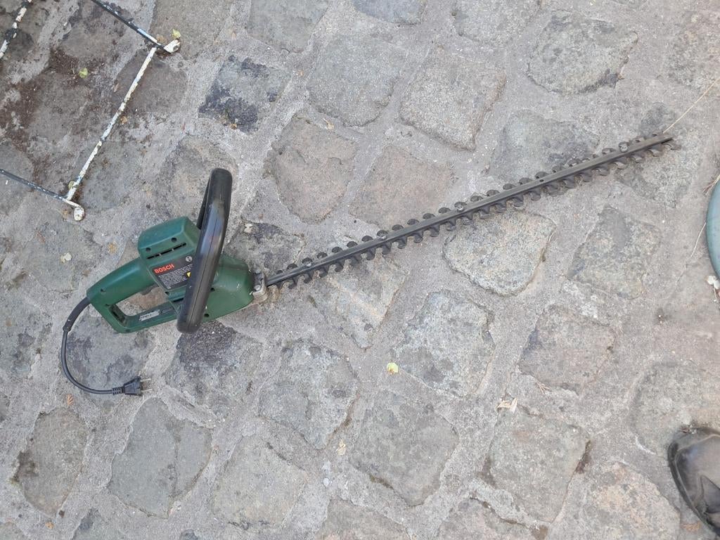Taille-haie bosch, Enlèvement, Utilisé