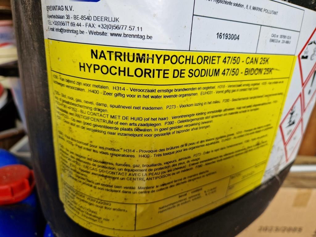Jas van 25 liter. Van hypochloriet, Doe-het-zelf en Bouw, Ophalen, Nieuw