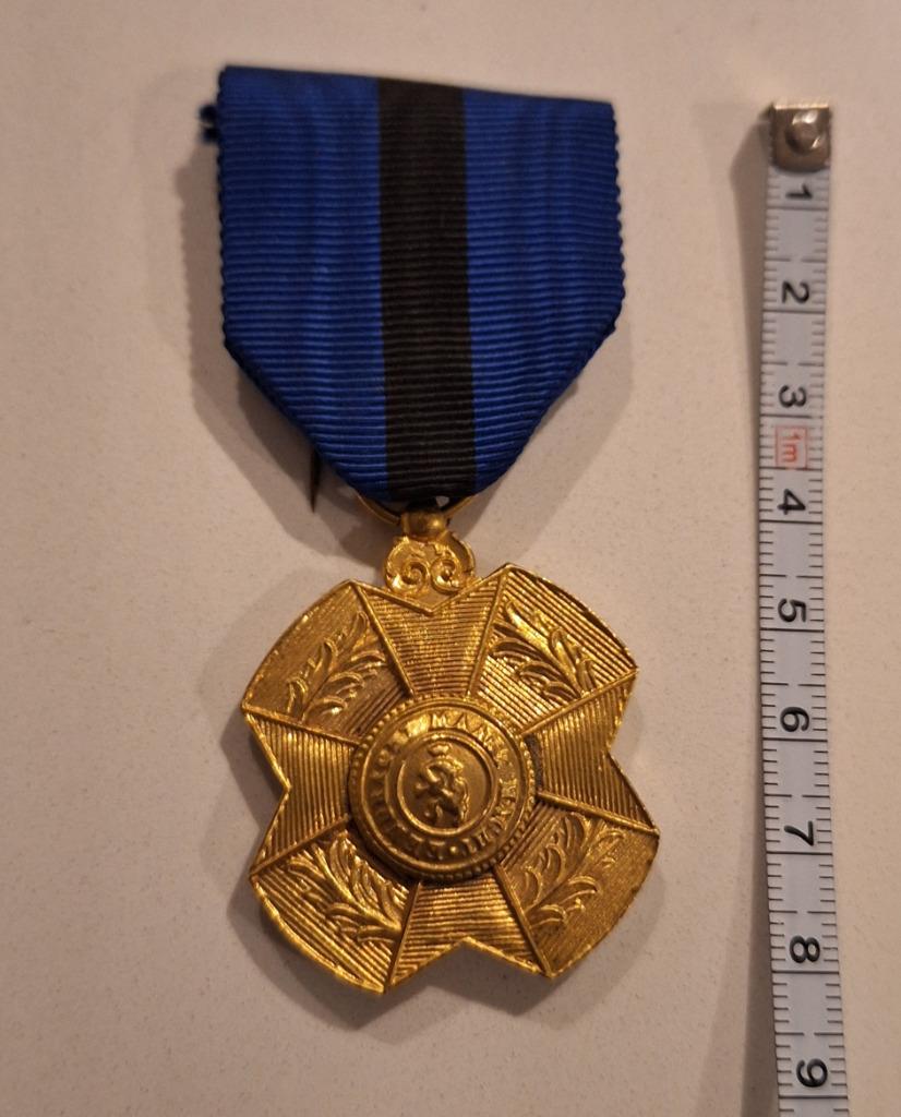 Médaille d'or Ordre Léopold II WWI 14-18, Enlèvement ou Envoi, Autres, Ruban, Médaille ou Ailes