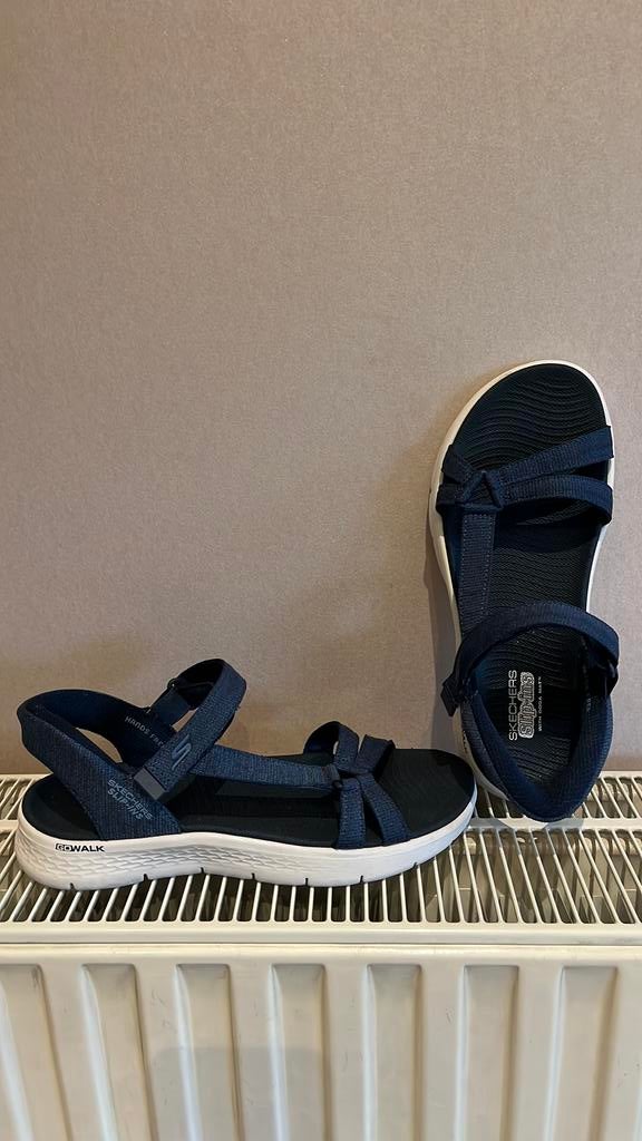 Skechers sandalen, Kleding | Dames, Ophalen, Zo goed als nieuw