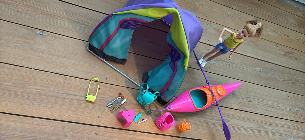 Barbie stacey summercamp, Kinderen en Baby's, Ophalen, Gebruikt