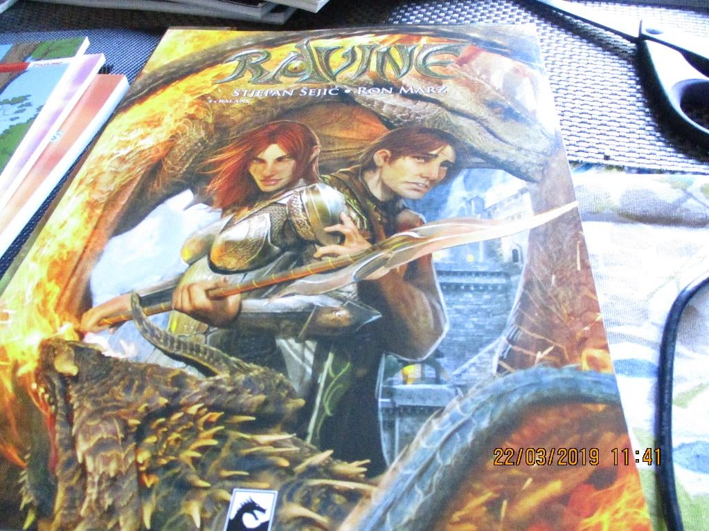 Dark dragon strips deel 4, Livres, Plusieurs BD, Enlèvement ou Envoi, Comme neuf