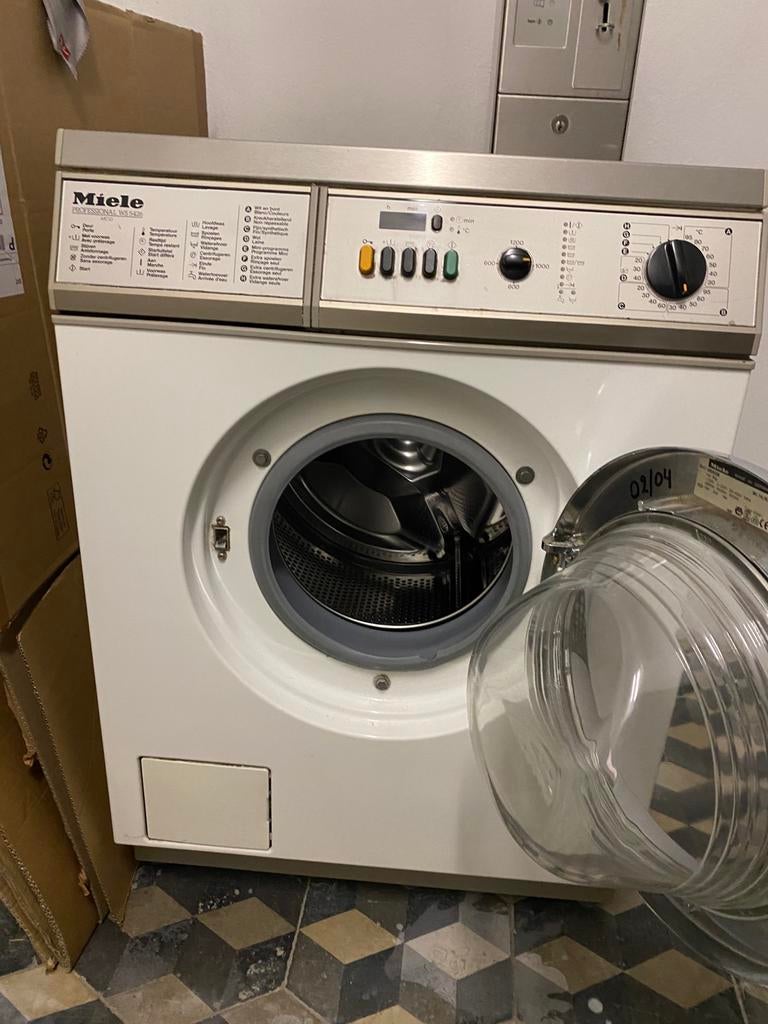 Lave‑linge professionnel Miele avec monnayeur, Elektronische apparatuur, Ophalen, Zo goed als nieuw