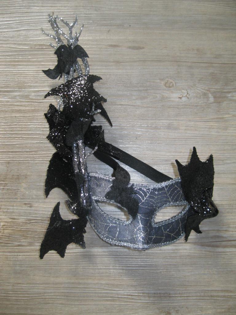 Halloween masker vleermuizen nieuwstaat, Maat 46/48 (XL) of groter, Ophalen of Verzenden, Zo goed als nieuw, Accessoires
