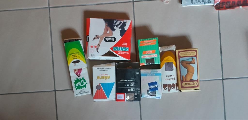 Panty's verschillende maten en kleuren., Ophalen, Zo goed als nieuw, Panty