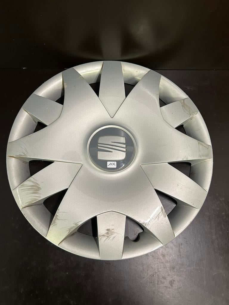 1 enjoliveur seat Ibiza 15", Autos : Divers, Enjoliveurs, Enlèvement ou Envoi, Utilisé