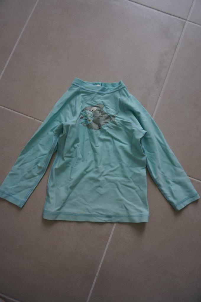licht blauwe zwemt-shirt, 1j, Ophalen, Gebruikt, Jongen of Meisje, Sport- of Zwemkleding