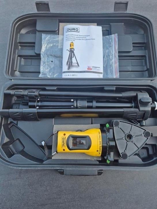 Zelfnivellerende laserwaterpas Duro. Verlaagde prijs €50, Doe-het-zelf en Bouw, Ophalen, Zo goed als nieuw