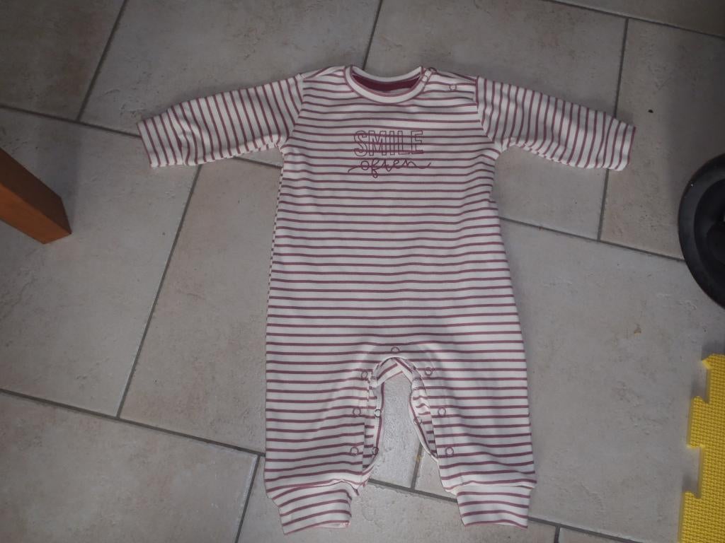 pyjama maat 68, Kinderen en Baby's, Babykleding | Maat 68, Ophalen of Verzenden, Zo goed als nieuw, Jongetje, Nacht- of Onderkleding
