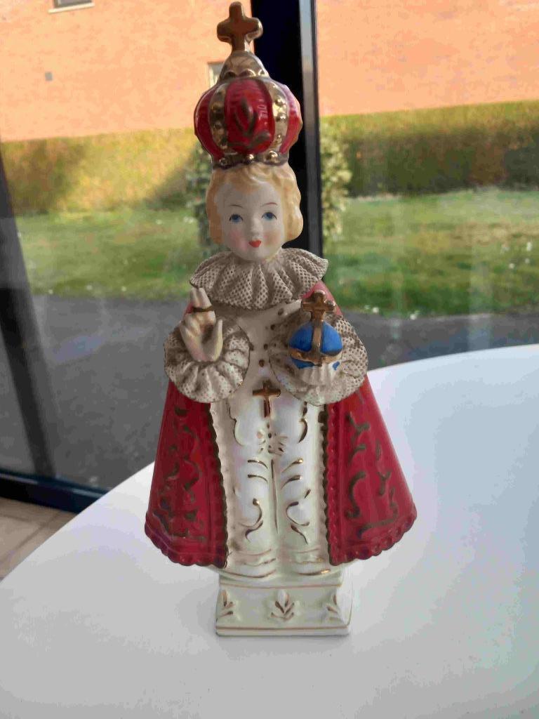 Beeldje Jezus van Praag, Ophalen